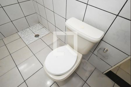 Casa à venda com 120m², 2 quartos e 1 vaga Casa à venda com 120m², 2 quartos e 1 vagaBanheiro