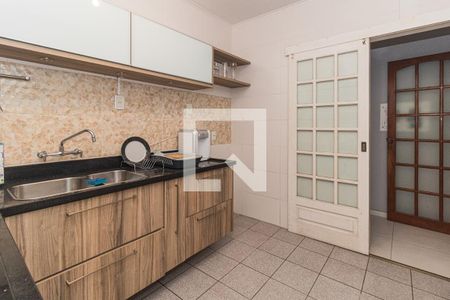 Casa à venda com 174m², 4 quartos e 2 vagasCozinha e Área de Serviço