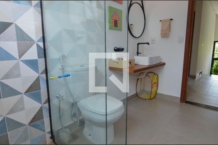 Casa de condomínio à venda com 300m², 5 quartos e 1 vaga Casa de condomínio à venda com 300m², 5 quartos e 1 vagaBanheiro