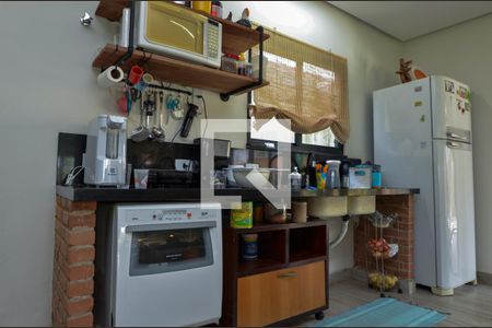 Casa de condomínio à venda com 300m², 5 quartos e 1 vaga Casa de condomínio à venda com 300m², 5 quartos e 1 vagaCozinha