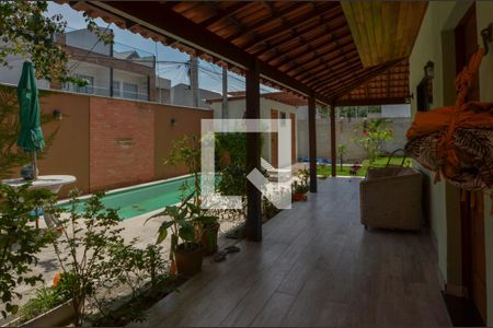 Casa de condomínio à venda com 300m², 5 quartos e 1 vaga Casa de condomínio à venda com 300m², 5 quartos e 1 vagaÁrea comum