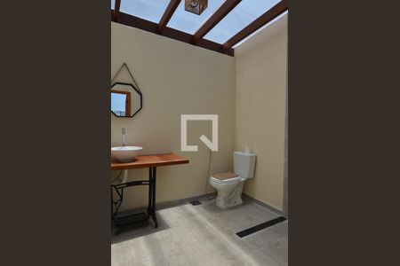 Casa de condomínio à venda com 300m², 5 quartos e 1 vaga Casa de condomínio à venda com 300m², 5 quartos e 1 vagaBanheiro