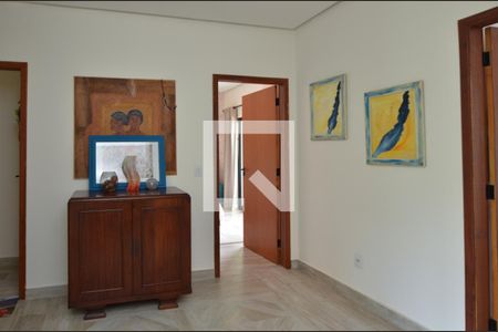 Casa de condomínio à venda com 300m², 5 quartos e 1 vaga Casa de condomínio à venda com 300m², 5 quartos e 1 vagaHall