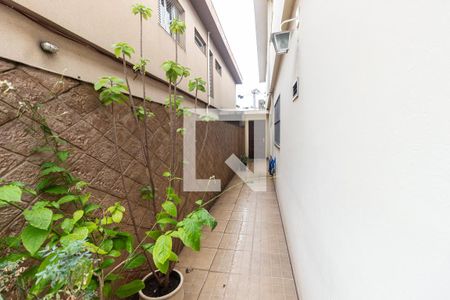 Casa à venda com 170m², 3 quartos e 3 vagas Casa à venda com 170m², 3 quartos e 3 vagasCorredor