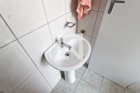 Casa à venda com 170m², 3 quartos e 3 vagas Casa à venda com 170m², 3 quartos e 3 vagasBanheiro de serviço