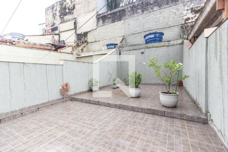 Casa à venda com 170m², 3 quartos e 3 vagas Casa à venda com 170m², 3 quartos e 3 vagasQuintal 2