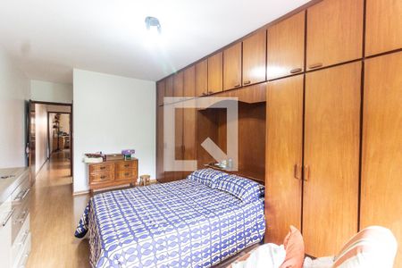 Casa à venda com 170m², 3 quartos e 3 vagas Casa à venda com 170m², 3 quartos e 3 vagasQuarto 1