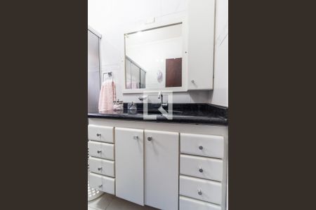 Casa à venda com 170m², 3 quartos e 3 vagas Casa à venda com 170m², 3 quartos e 3 vagasSuíte