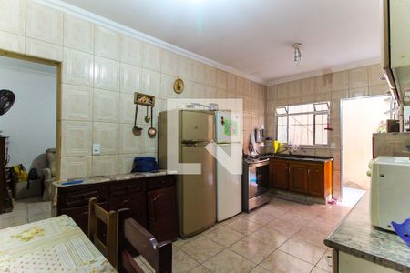 Casa à venda com 120m², 2 quartos e 2 vagas Casa à venda com 120m², 2 quartos e 2 vagasCozinha