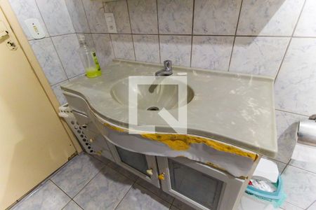 Casa à venda com 120m², 2 quartos e 2 vagas Casa à venda com 120m², 2 quartos e 2 vagasBanheiro
