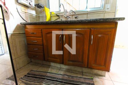 Casa à venda com 120m², 2 quartos e 2 vagas Casa à venda com 120m², 2 quartos e 2 vagasCozinha