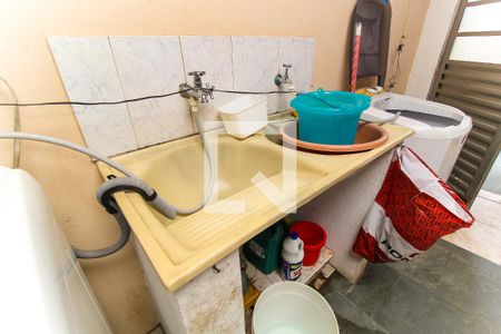 Casa à venda com 120m², 2 quartos e 2 vagas Casa à venda com 120m², 2 quartos e 2 vagasÁrea de Serviço 2