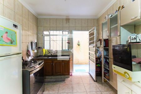 Casa à venda com 120m², 2 quartos e 2 vagas Casa à venda com 120m², 2 quartos e 2 vagasCozinha