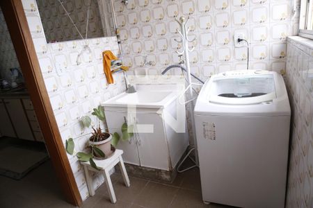 Apartamento à venda com 69m², 2 quartos e 1 vagaÁrea de Serviço