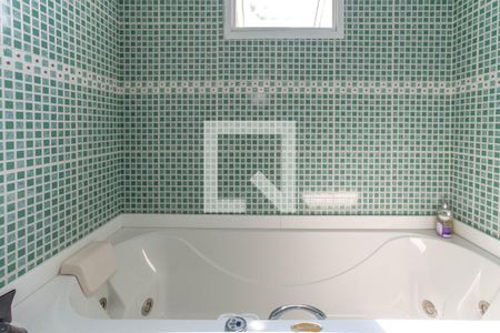 Casa à venda com 212m², 3 quartos e 6 vagas Casa à venda com 212m², 3 quartos e 6 vagasBanheiro da Suíte master