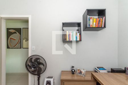 Casa à venda com 212m², 3 quartos e 6 vagas Casa à venda com 212m², 3 quartos e 6 vagasQuarto