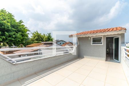 Casa à venda com 212m², 3 quartos e 6 vagas Casa à venda com 212m², 3 quartos e 6 vagasVaranda