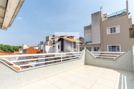 Casa à venda com 212m², 3 quartos e 6 vagas Casa à venda com 212m², 3 quartos e 6 vagasVaranda