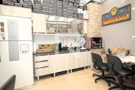 Casa à venda com 80m², 2 quartos e 1 vagaÁrea comum - Churrasqueira