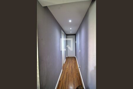 Corredor de apartamento à venda com 2 quartos, 40m² em Jardim Parque Morumbi, São Paulo