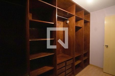 Apartamento à venda com 145m², 3 quartos e 1 vagaCloset da suíte
