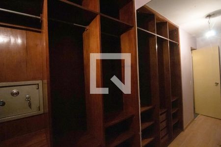 Apartamento à venda com 145m², 3 quartos e 1 vagaCloset da suíte