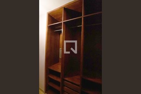 Apartamento à venda com 145m², 3 quartos e 1 vagaCloset da suíte