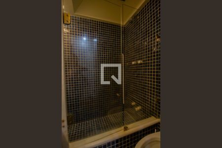 Casa à venda com 550m², 4 quartos e 5 vagasBanheiro da Suíte 3