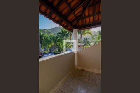 Casa à venda com 550m², 4 quartos e 5 vagasVaranda