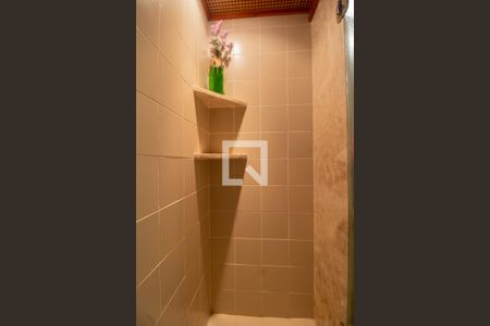 Casa à venda com 550m², 4 quartos e 5 vagasBanheiro 4