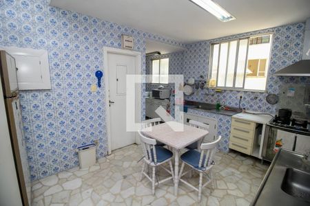 Apartamento à venda com 290m², 4 quartos e 1 vagaCozinha