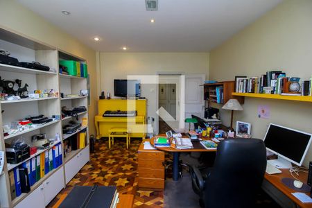 Apartamento à venda com 290m², 4 quartos e 1 vagaQuarto 1