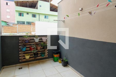 Area privativa de apartamento à venda com 3 quartos, 66m² em Fernão Dias, Belo Horizonte