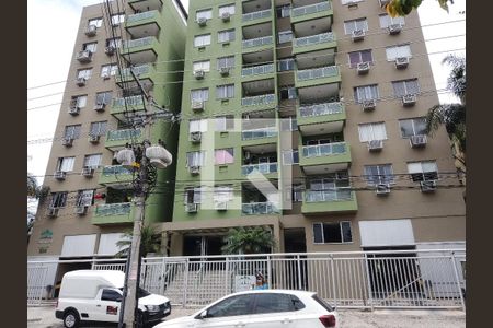 Apartamento à venda com 65m², 3 quartos e 1 vaga Apartamento à venda com 65m², 3 quartos e 1 vagaFachada