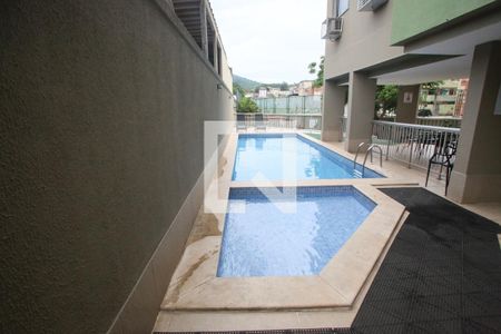 Apartamento à venda com 65m², 3 quartos e 1 vaga Apartamento à venda com 65m², 3 quartos e 1 vagaÁrea comum - Piscina