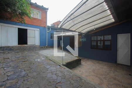 Casa à venda com 240m², 3 quartos e 4 vagas Casa à venda com 240m², 3 quartos e 4 vagasPatio