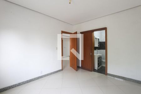 Suite de casa à venda com 3 quartos, 240m² em Sarandi, Porto Alegre
