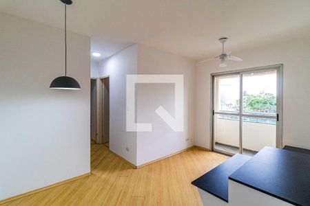 Sala de apartamento para alugar com 2 quartos, 50m² em Jardim Peri Peri, São Paulo
