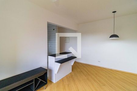 Sala de apartamento para alugar com 2 quartos, 50m² em Jardim Peri Peri, São Paulo