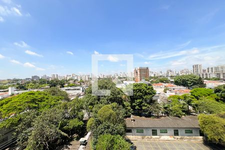 varanda de apartamento à venda com 2 quartos, 63m² em Indianópolis, São Paulo