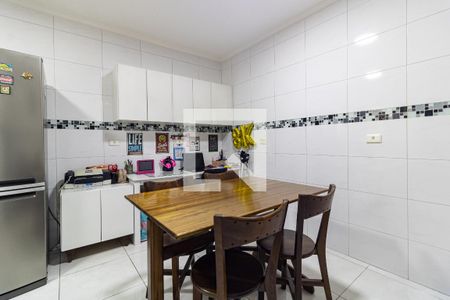 Casa à venda com 252m², 3 quartos e 3 vagas Casa à venda com 252m², 3 quartos e 3 vagasCozinha
