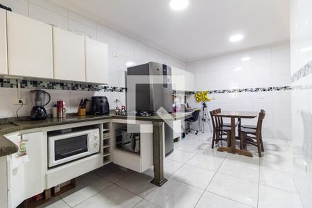 Casa à venda com 252m², 3 quartos e 3 vagas Casa à venda com 252m², 3 quartos e 3 vagasCozinha
