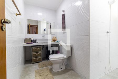 Casa à venda com 252m², 3 quartos e 3 vagas Casa à venda com 252m², 3 quartos e 3 vagasBanheiro