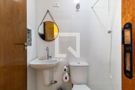 Casa à venda com 252m², 3 quartos e 3 vagas Casa à venda com 252m², 3 quartos e 3 vagasBanheiro da Área Gourmet