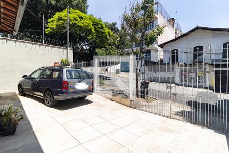 Casa à venda com 252m², 3 quartos e 3 vagas Casa à venda com 252m², 3 quartos e 3 vagasGaragem