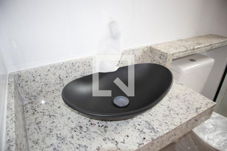 Casa à venda com 110m², 3 quartos e 2 vagasBanheiro do Quarto 2