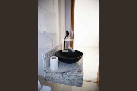 Casa à venda com 110m², 3 quartos e 2 vagasLavabo