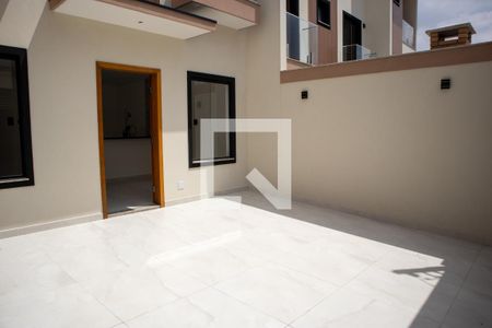 Casa à venda com 110m², 3 quartos e 2 vagasGaragem