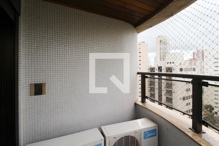 Apartamento à venda com 228m², 4 quartos e 4 vagas Apartamento à venda com 228m², 4 quartos e 4 vagasvaranda Quarto 1