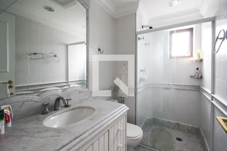 Apartamento à venda com 228m², 4 quartos e 4 vagas Apartamento à venda com 228m², 4 quartos e 4 vagasBanheiro 3